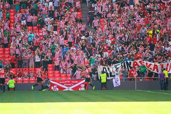 813 entradas para la afición del Bilbao Athletic / Trekant Media