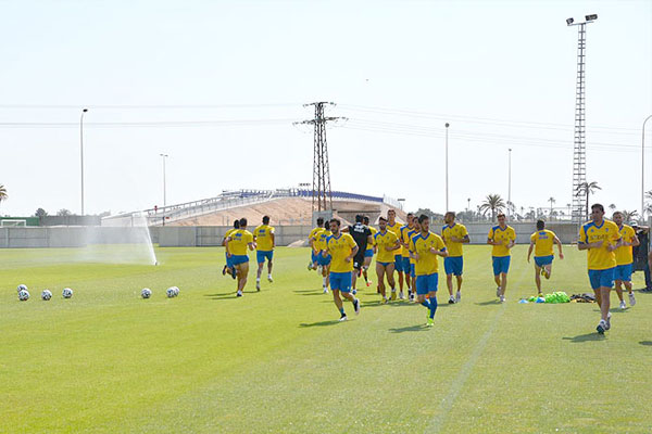 Entrenamiento del Cádiz CF en Elche / cadizcf.com