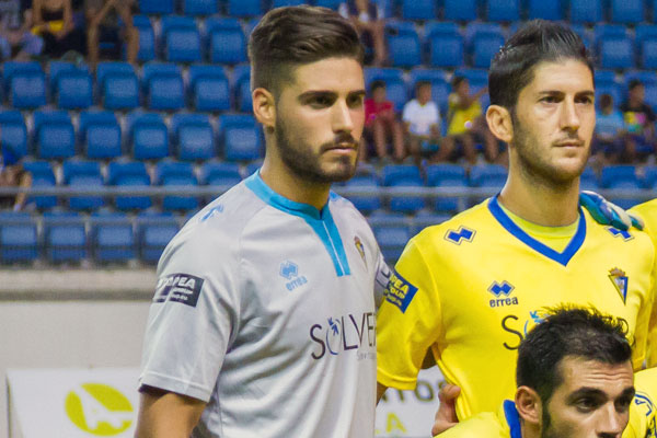 Ricky Alonso, en un partido con el Cádiz CF / Trekant Media