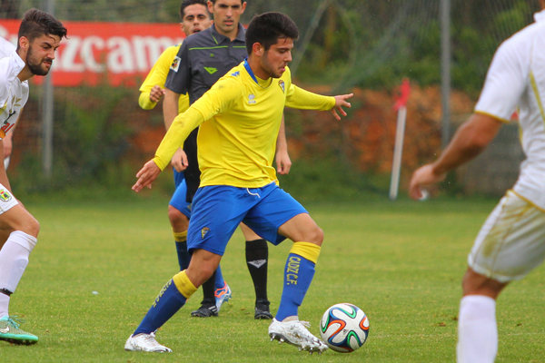 Alberto Quintana, con el Cádiz CF B / Trekant Media