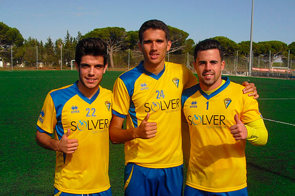 Los tres canteranos del Cádiz CF que se estrenan en convocatoria con el primer equipo / cadizcf.com