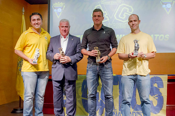 Los galardonados con los Premios Cuatro Gatos 2013-2014 / Trekant Media