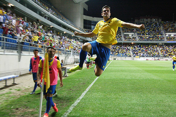 Juan Villar celebra un gol con el Cádiz CF / Gina González (FPC)