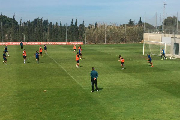 Entrenamiento en El Rosal / Trekant Media