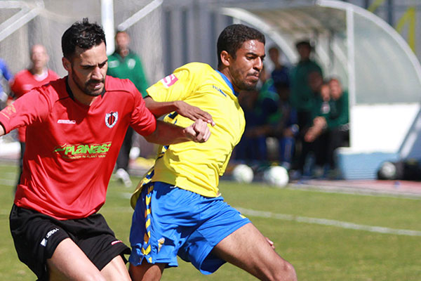 Román jugando un partido con el Cádiz B. / Trekant Media