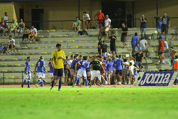 El Cádiz cayó ante el San Fernando CD / Trekant Media