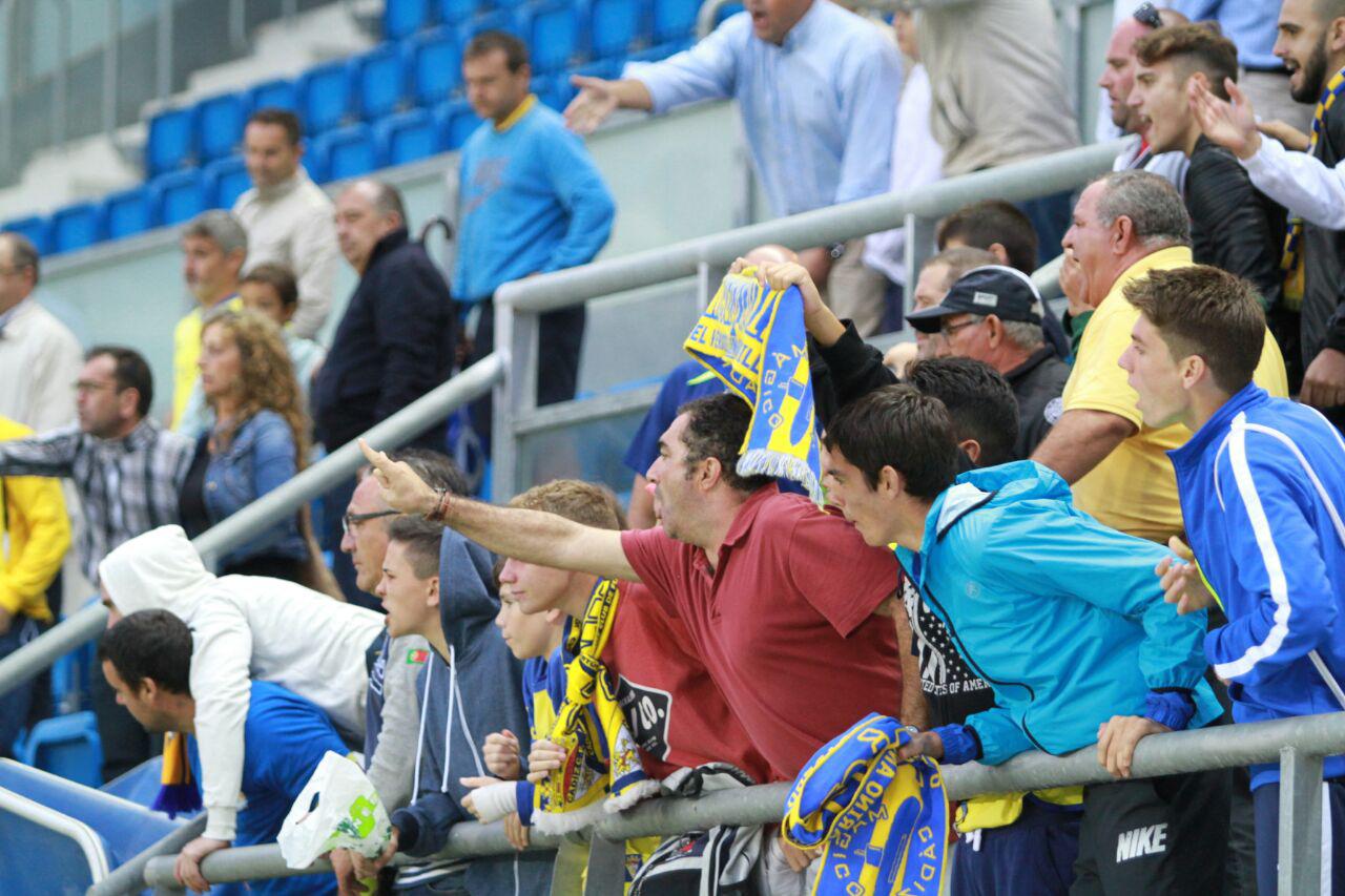 La grada pitó al Cádiz al final del partido / Trekant Media