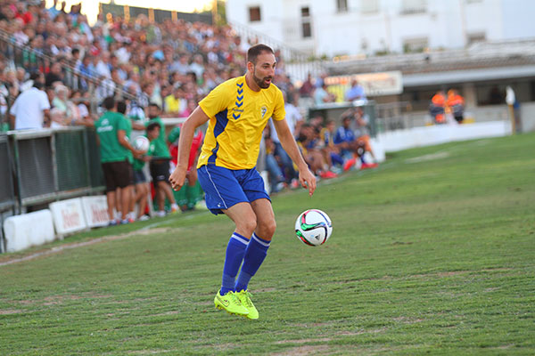 Juanjo, con el Cádiz CF en el amistoso en Sanlúcar / Trekant Media