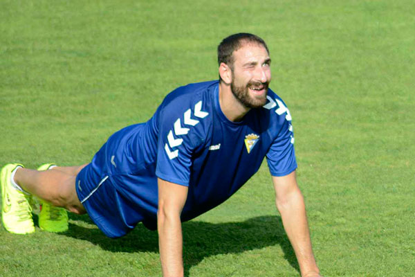 Juanjo, en un entrenamiento con el Cádiz CF / Marcos Piñero