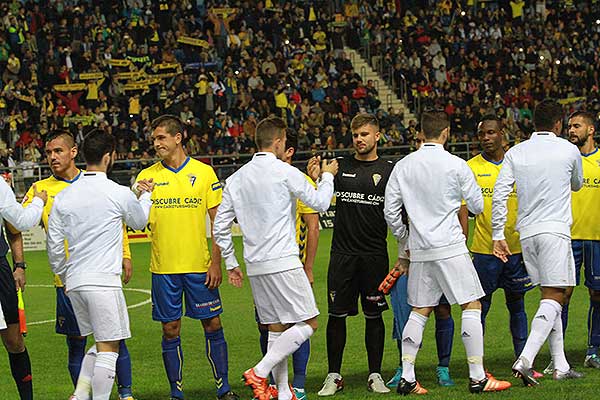 Partido entre el Cádiz CF y el Real Madrid CF en el estadio Ramón de Carranza / Trekant Media