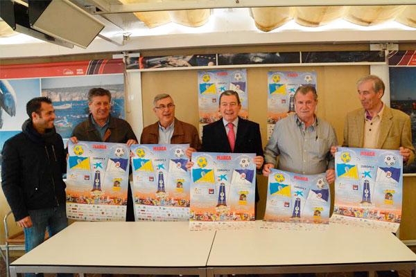 Presentación del cartel oficial del partido de Reyes Magos 2015 / Asociación de Reyes Magos de Cádiz