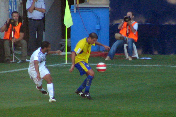 Enrique Ortiz contra el Real Madrid CF en el 53º Trofeo Ramón de Carranza / Trekant Media