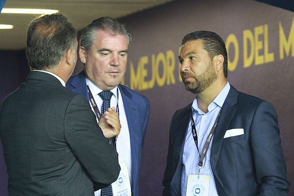 Manuel Vizcaíno y Jorge Cordero ayer en el estadio Carranza / Trekant Media