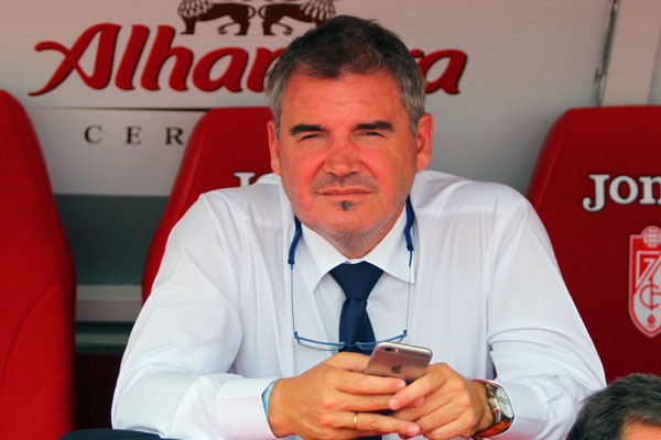 Manuel Vizcaíno, en el estadio Los Cármenes de Granada / Trekant Media