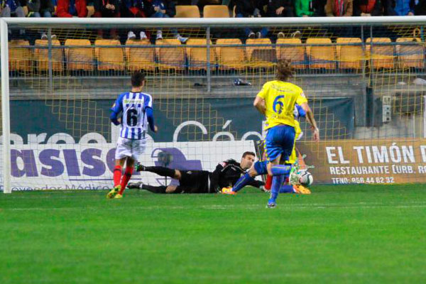 El Cádiz más solido en defensa / Trekant Media