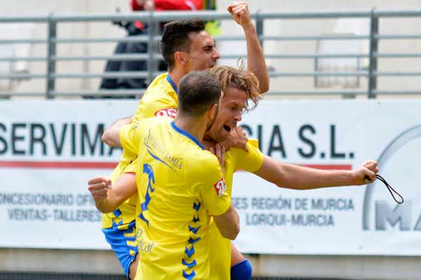 El Cädiz es tercero tras ganar al Murcia / Foto: Francisco Hernández - portalcadista.com