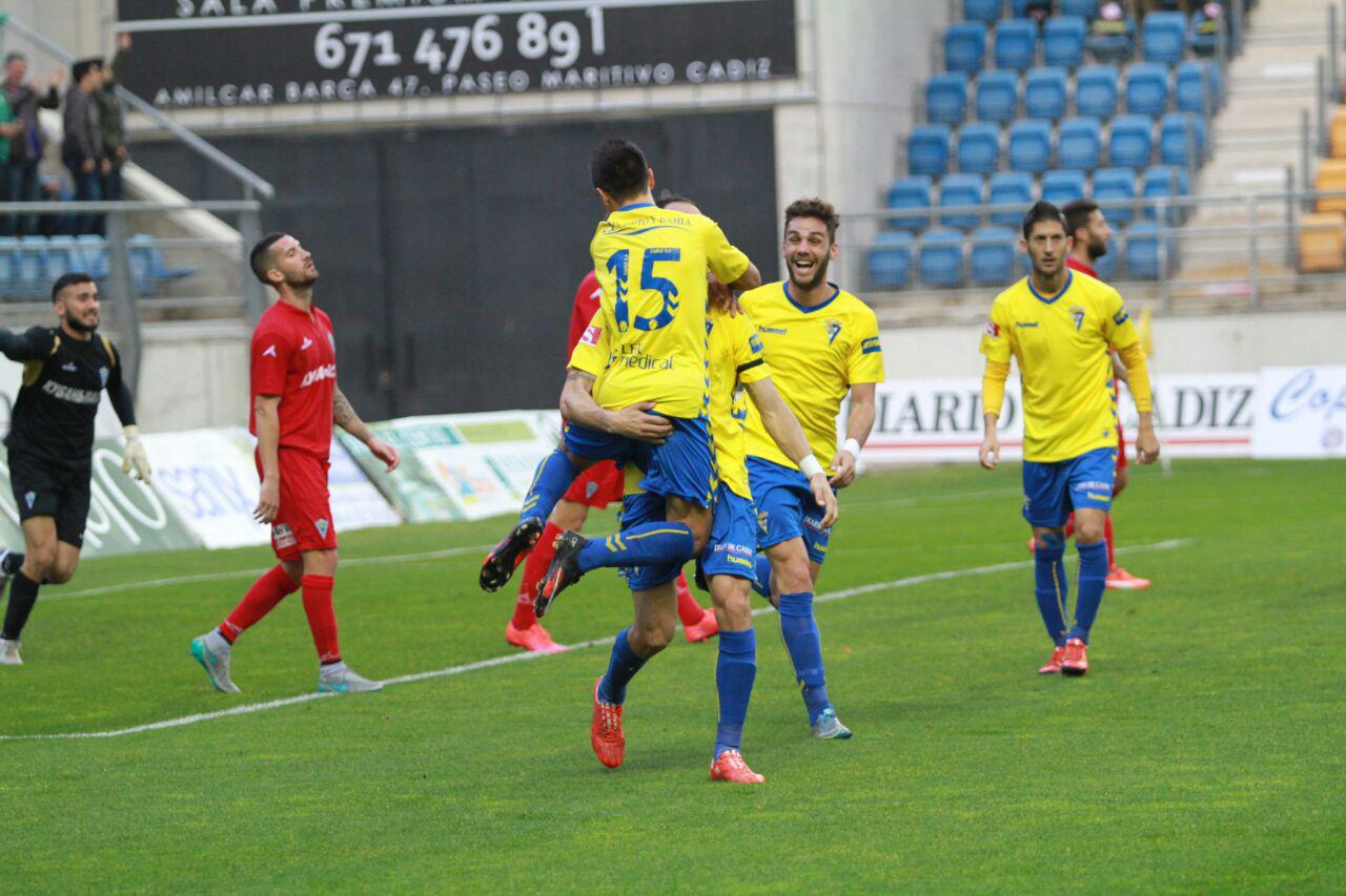 El Cádiz venció al Marbella / Trekant Media