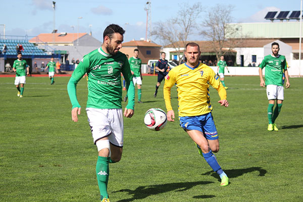 CF Villanovense - Cádiz CF / Jose Luís Díaz - portalcadista.com