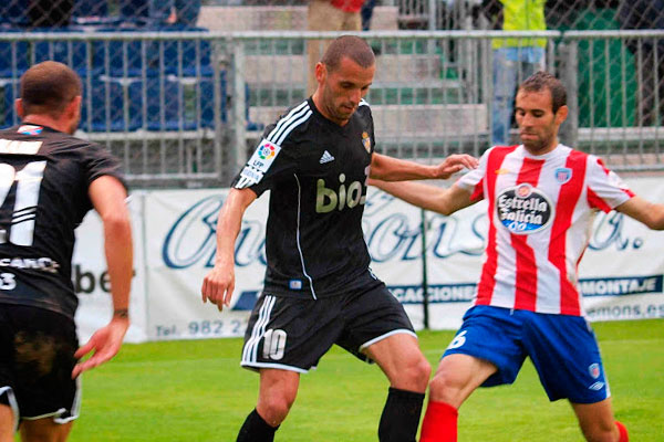 Yuri, delantero de la SD Ponferradina / sdponferradina.com