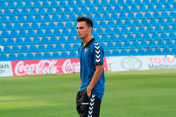 Álvaro García es titular en Alicante / Trekant Media