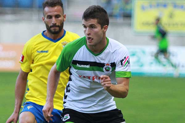 Peña, jugador del Racing de Santander / Trekant Media