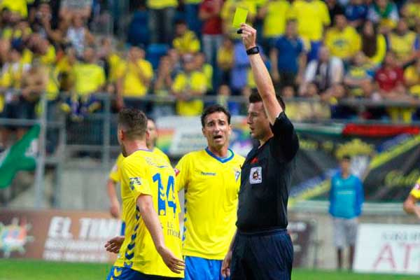 Ningún jugador del Cádiz está apercibido de sanción / Trekant Media