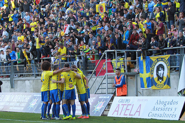 La afición disfrutó de su Cádiz / Trekant Media