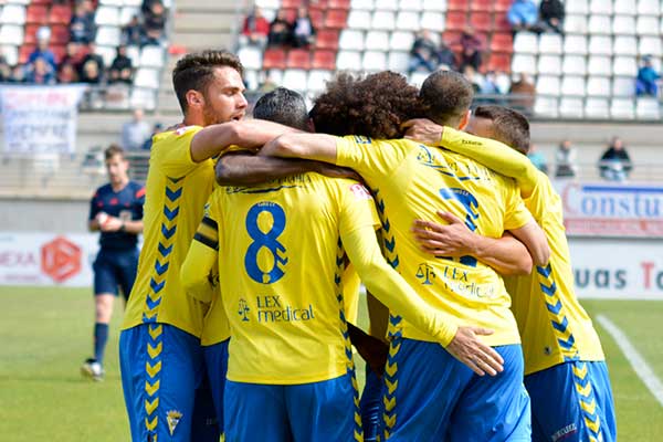 El Cádiz venció en Murcia y debe hacerlo ahora en casa / foto: Francisco Hernández - portalcadista.com