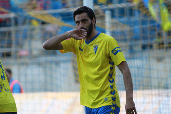 Dani Güiza celebrando su gol al Linares. / Trekant Media