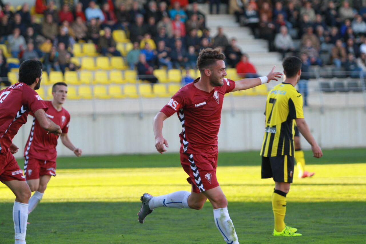 Lolo Plá celebra su primer gol en el partido de hoy / Trekant Media