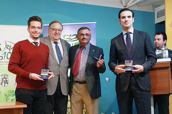 José Grima representó al Cádiz CF en la Gala Centenario de la RFAF en Cádiz / Trekant Media