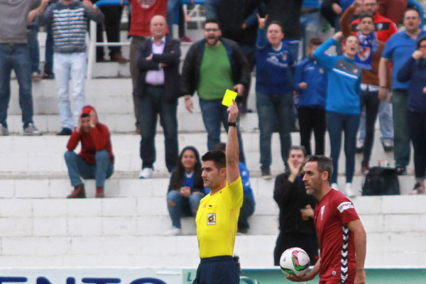 Colegiado del Linares Deportivo - Cádiz / Trekant Media