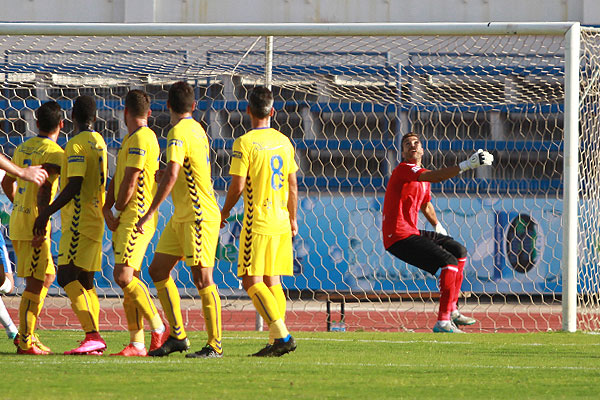 Barrera de jugadores del Cádiz CF / Trekant Media