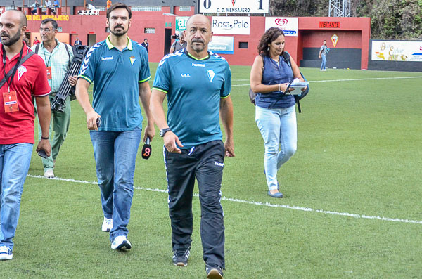 Claudio Barragán, entrenador del Cádiz CF, en el estadio Silvestre Carrillo / David Amador - portalcadista.com