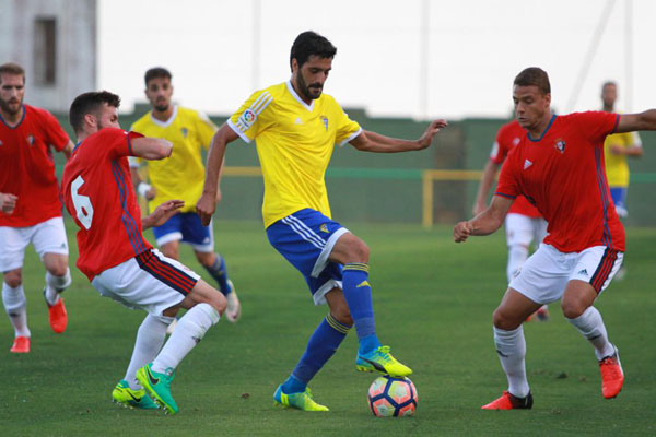 Dani Güiza ante Osasuna. / Trekant Media