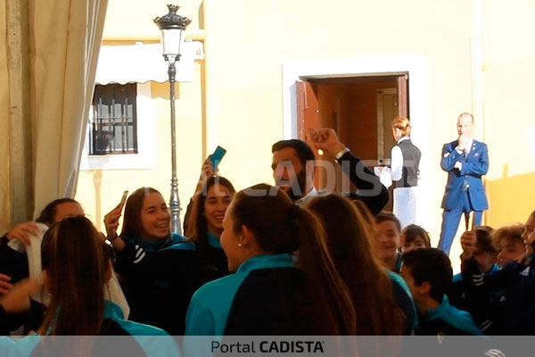 Güiza canta en la comida de Navidad del Cádiz CF