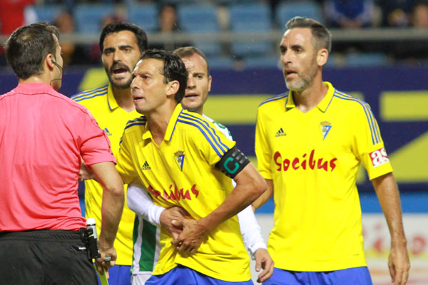 Dani Güiza, Mantecón y Abel Gómez con el Cádiz CF / Trekant Media