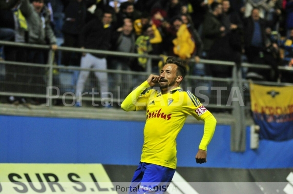 Aitor García celebra su gol