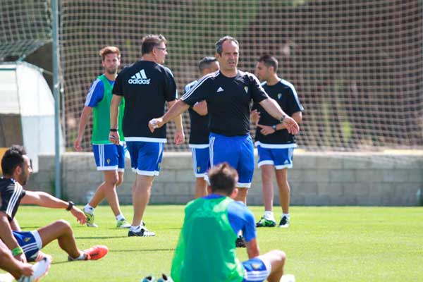 Entrenamiento / Trekant Media