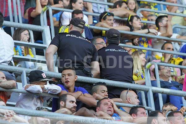 Policía Nacional en el estadio Ramón de Carranza / Trekant Media