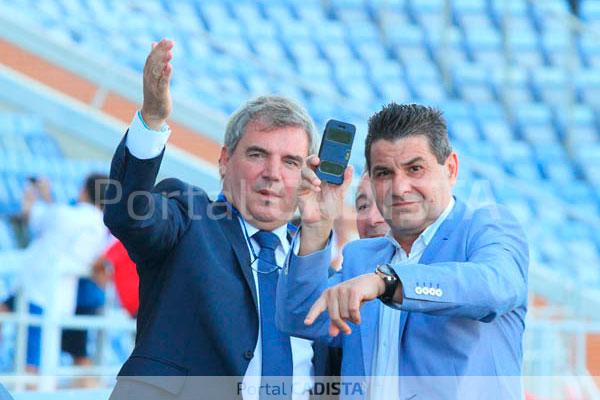 Manuel Vizcaíno y Paco López en el estadio Nuevo Colombino la pasada temporada / Trekant Media