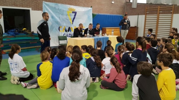 El programa 'Cádiz al cole' en el colegio Carola Ribed / cadizcf.com