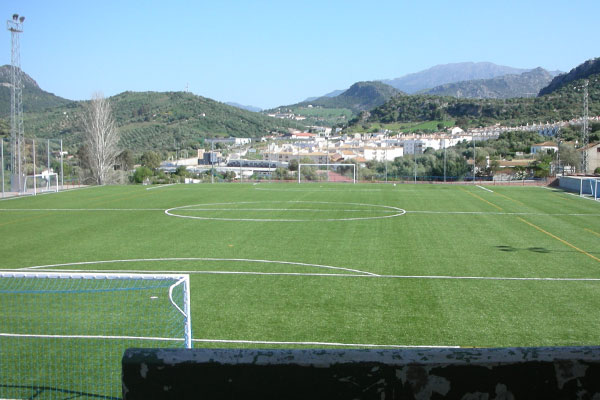 Ciudad Deportiva Antonio Barbadillo de Ubrique / extendaplus.com