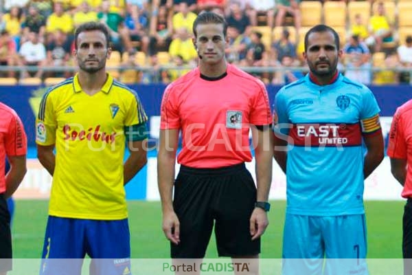 Alberola Rojas en el Cádiz - Levante de Copa