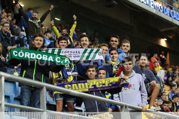 Aficionados en el Cádiz - Córdoba