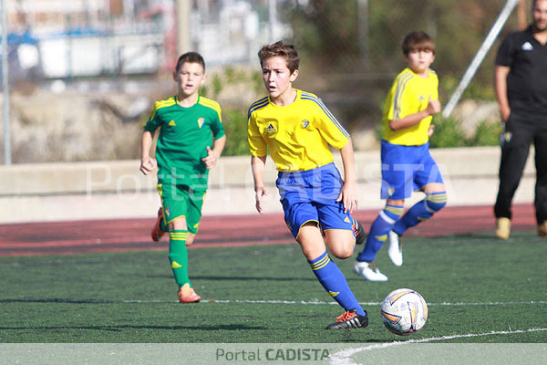 Cádiz CF Alevín contra el CD Fundación Cádiz CF Alevín / Trekant Media