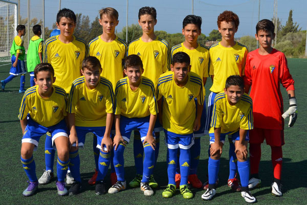 Equipo del Cádiz CF Infantil B / Juan Antonio Mancilla