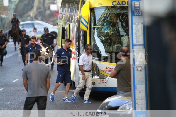 Autobús, bus y avión hasta Tenerife