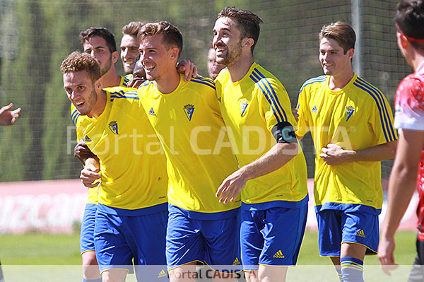 El Cádiz CF B celebra un gol / Trekant Media