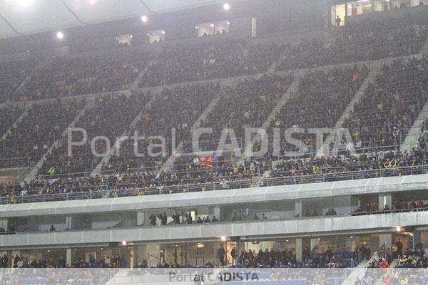 La tribuna del Ramón de Carranza en un día de lluvia / Trekant Media